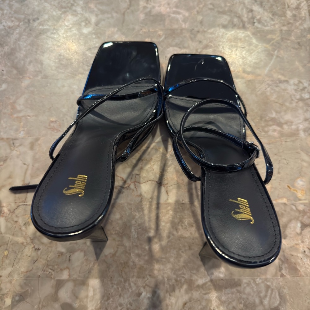 Sheln Heels Size 11‎